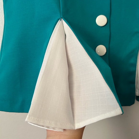 1980’s Vintage Turquoise Two-Piece Suit Set Short Sleeves - Picture 7 of 10
